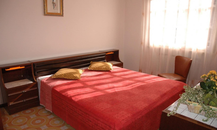Room 5, Cozy Villa With a Fenced Garden, Udine
