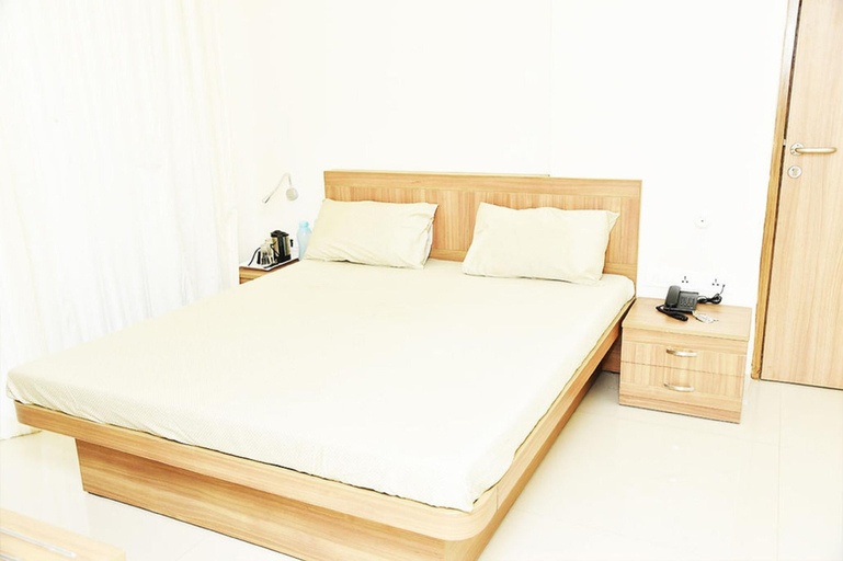 Bedroom 2, Sharda Arogya Dham Panchgani, Satara