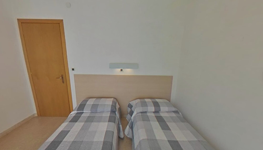 Room 2, Practical Accommodation Just Steps From the sea, Udine