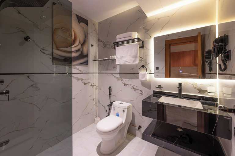 Bathroom, MEDAD ALSHATEA SERVICED APARTMENTS, Dammam