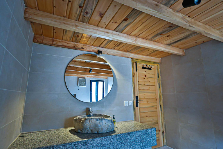 Bathroom 5, Lala Rukh Resort PK, Northern Areas