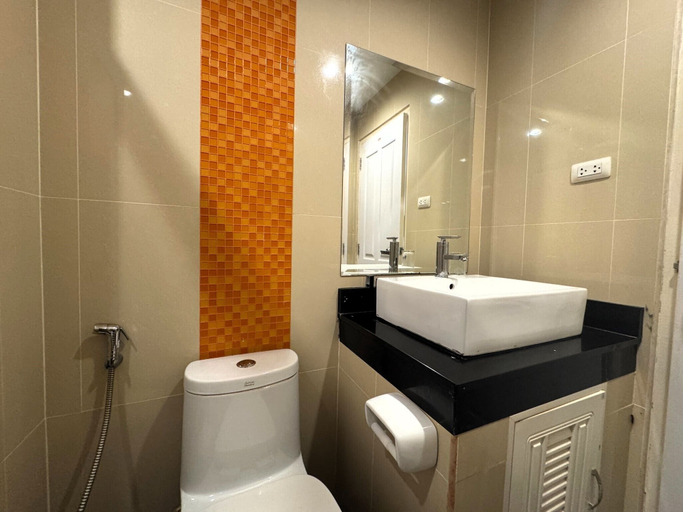 Bathroom 2, Comfortable Pool-view Studio With Balcony - Pratumnak, Pattaya, Pattaya