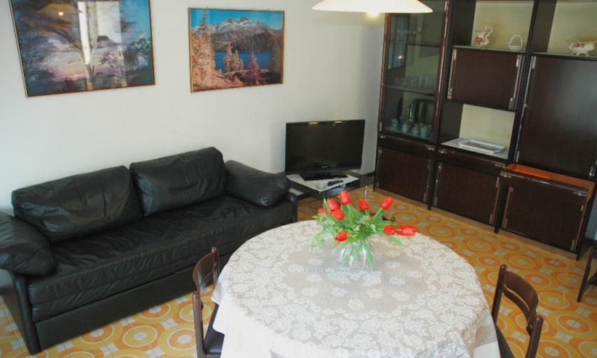 Living room, Cozy Villa With a Fenced Garden, Udine