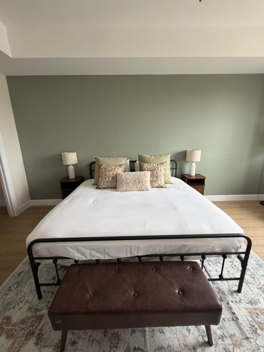 Room 5, Souvenir, Les Collines-de-l'Outaouais