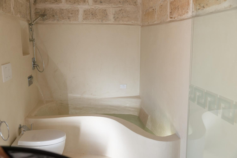 Bathroom 5, Old Villas Greco 1888 luxury swimming pool, Lecce
