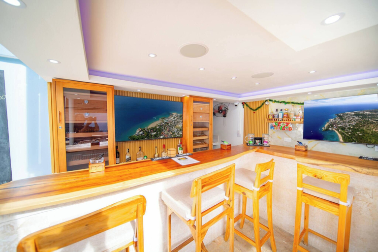 Bar (on property) 3, CDC 4, 1BR Apt, Quiet & Comfort in Central Sosua!, Sosua