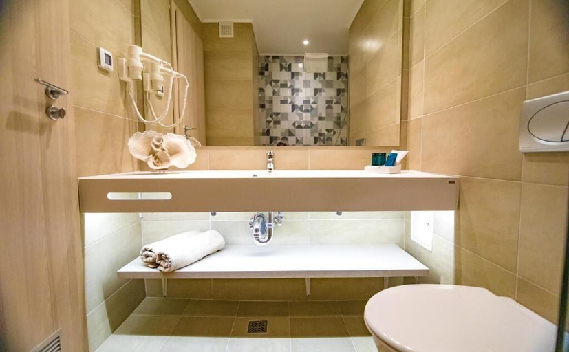Bathroom 5, Bacolux Koralio, Tuzla