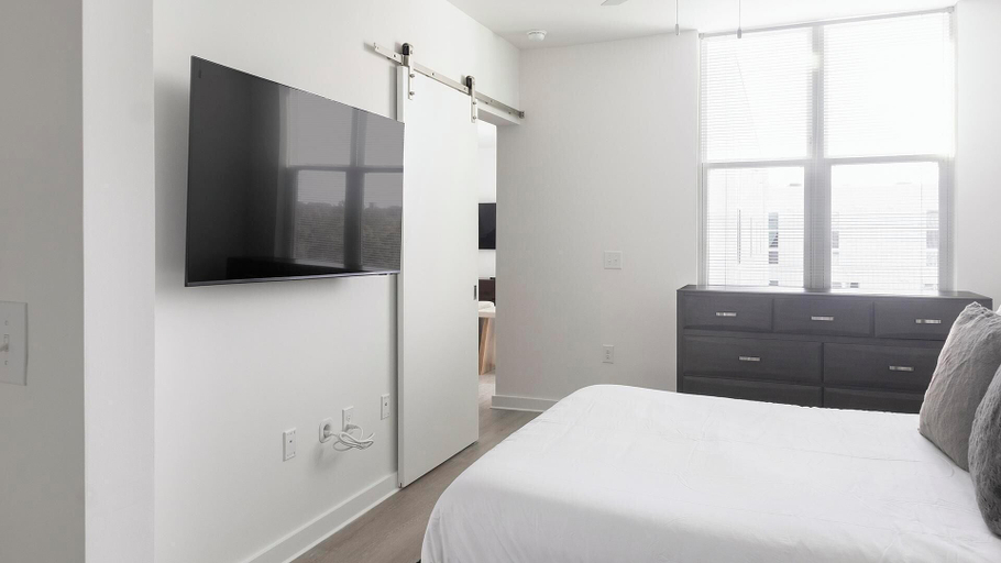 Room 5, Landing Apartments near Durham Central Park, Durham