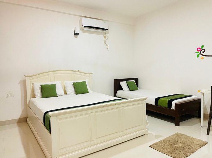 Bedroom 2, Seasons Villa, Dambulla