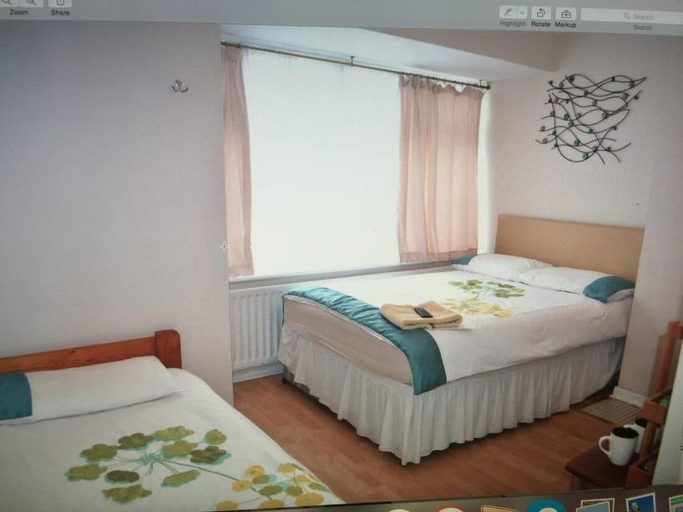 Bedroom 5, Room-tiny Single Shared Bathroom Room ss, London