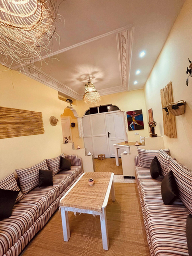 Others 2, Magnificent Studio for two in the Center of Casablanca, Casablanca