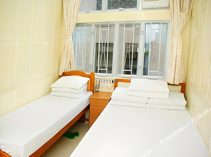 Bedroom 2, Kowloon Hostel (Sun Hing Bldg.), Kowloon