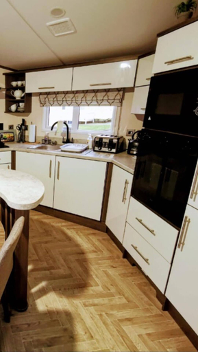 Private kitchen 4, Morpeth Tranquil Lodge Retreat, Northumberland