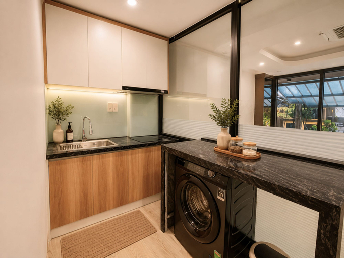 Private kitchen 4, THE GRACE An Thuong Hotel & Apartment, Da Nang