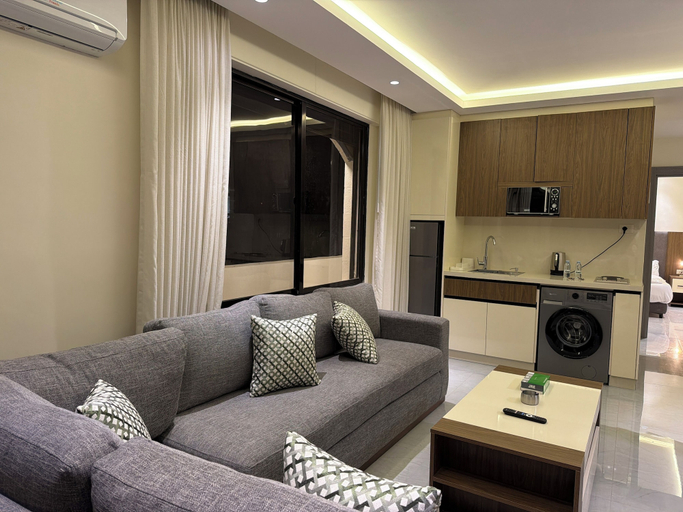 Living room 3, 302 JRE Rooftop With Stunning Boulevard Veiw, Wadi Essier