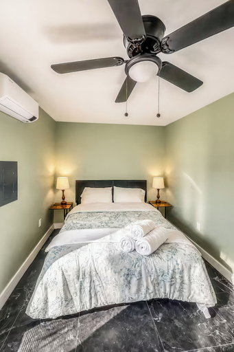 Room 2, Guest Villa, Dallas