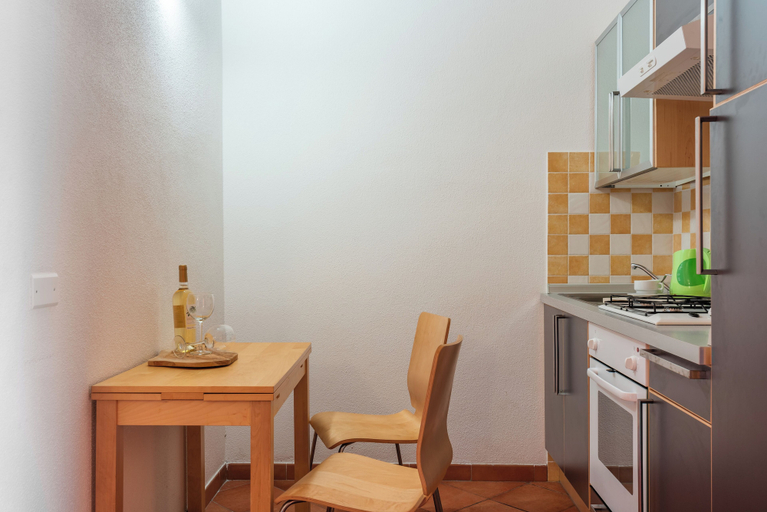 Private kitchen, Relaxing Cristal Blu Studio Sleeps 3 Num1486, Olbia-Tempio