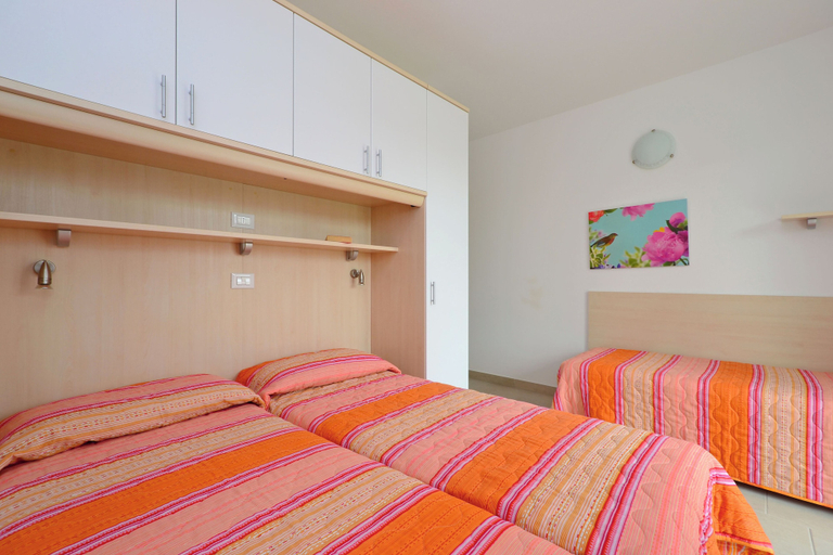 Room 5, Beachside Holiday Retreat, Udine