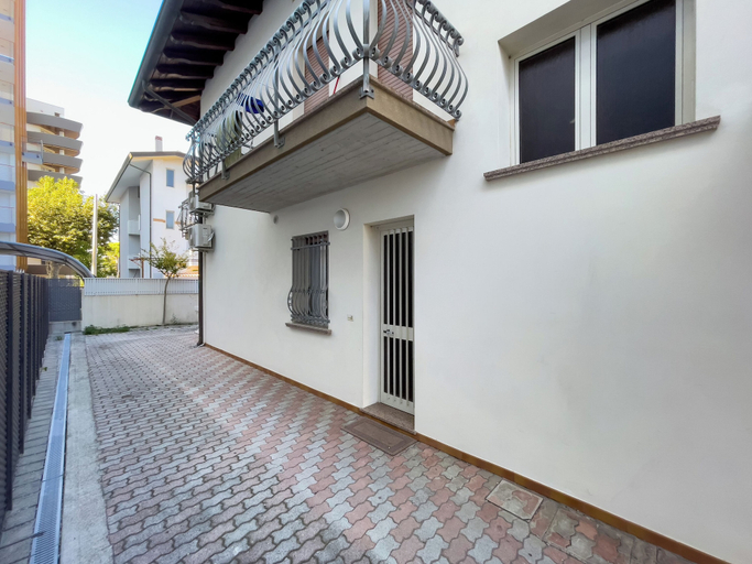 Exterior detail, Lignano Sabbiadoro Flat With Terrace, Udine