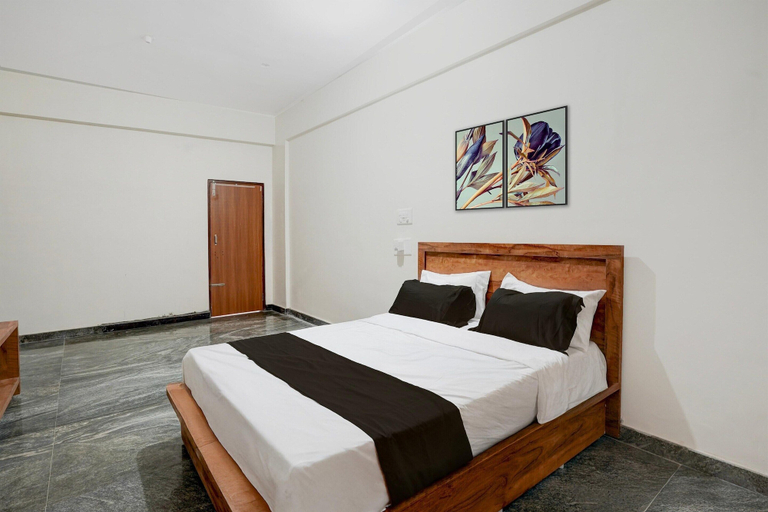 Room 2, Deluxe Hotel O Sunkadakatte, Bangalore