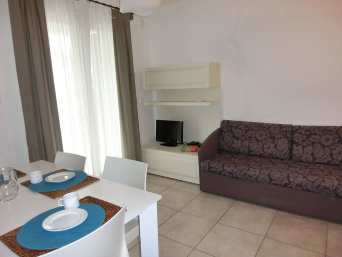 Dining room, Lovely Flat in a Modern Residence With Pool, Venezia
