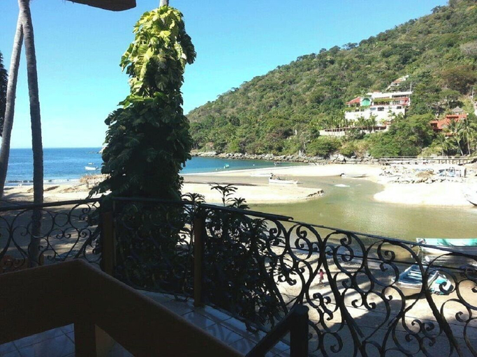 Others 5, Description of Villas Rodelinda, Cabo Corrientes