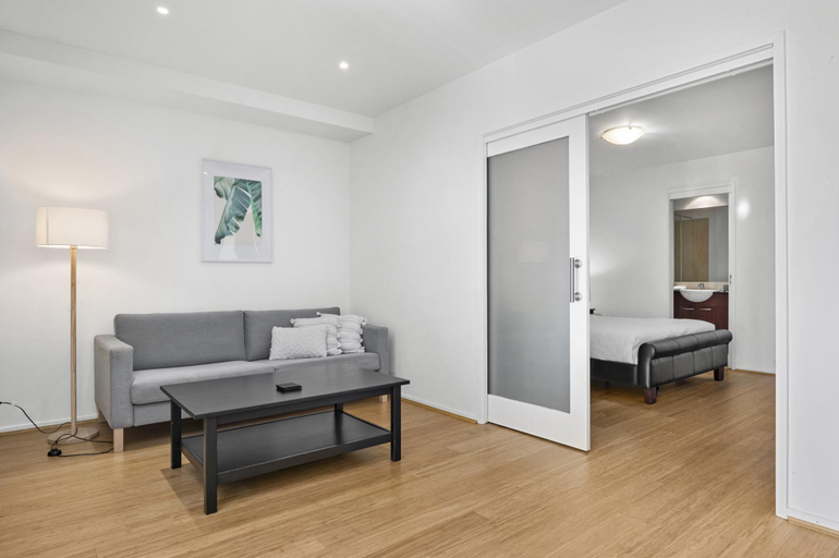 Separate living room 5, Spacious 1 Bed Apartment Near St Kilda Beach, Melbourne