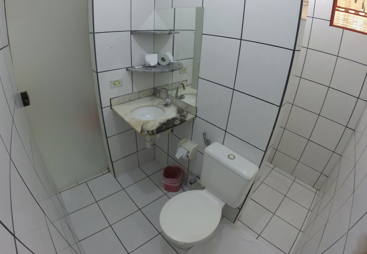 Bathroom 4, Hotel Pousada Bonsai, Bonito