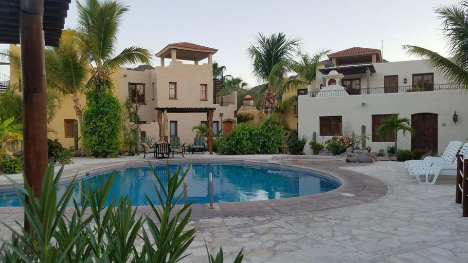 Pool 5, Oceanview Escape With Rooftop Terrace & Mountain Views Welcome to Your Perfect Coastal Retreat!, Comondú