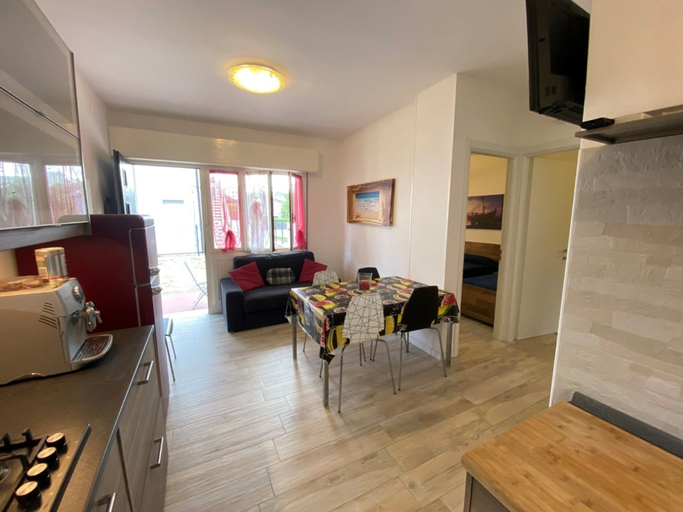 Interior 5, Bibione apartment steps from the beach, Venezia