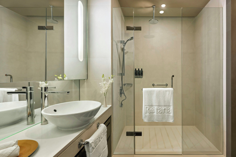 Bathroom 5, Park Rotana, Abu Dhabi City