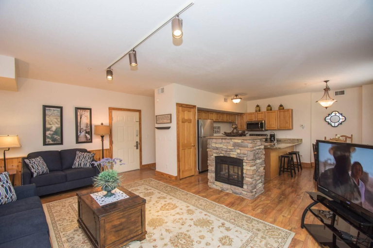Living area 4, Golf View Escape, Sevier