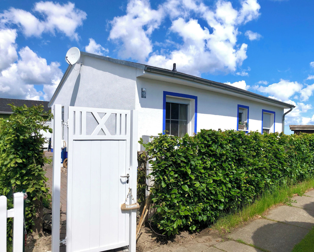Exterior 2, Serene Waterview Retreat 2 Bedrooms in Mönkebude, Germany, Vorpommern-Greifswald