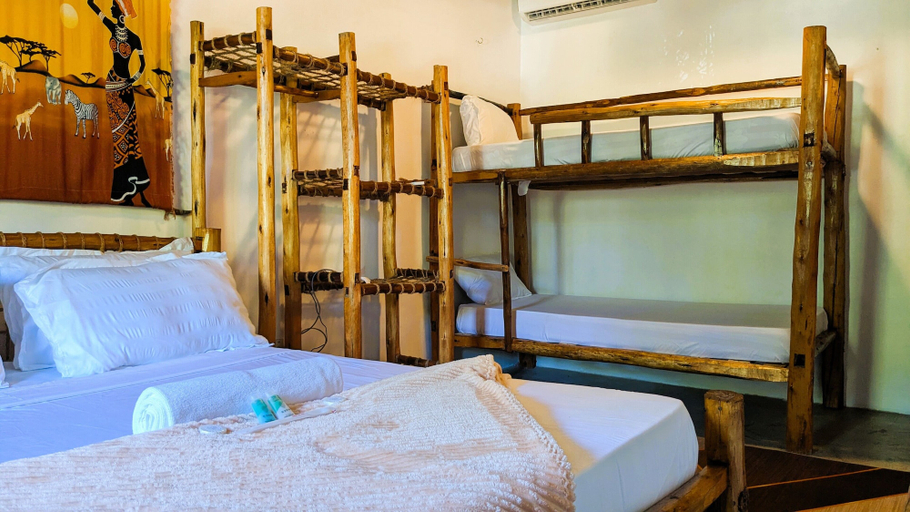 Room 2, Kay's Place Train House Jambo, Mjini
