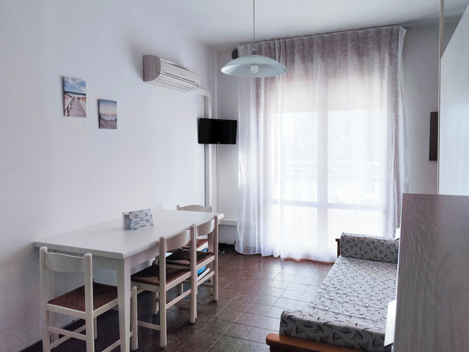 Dining room, Cozy Studio With Balcony by the sea, Venezia