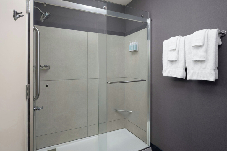 Bathroom 3, Courtyard by Marriott Valdosta, Lowndes