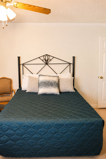 Bedroom 3, Jack's White River Fishing Resort, Stone