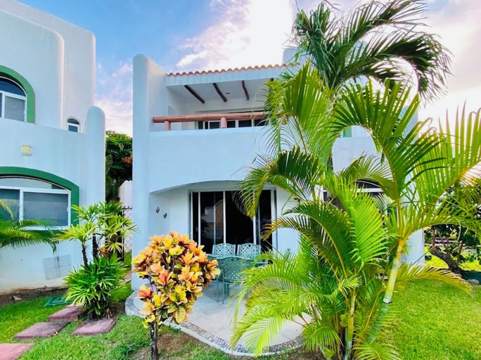 Exterior & Views, Gorgeous 8 People Basic Villa With Pool Playacar Phase 2, Cozumel