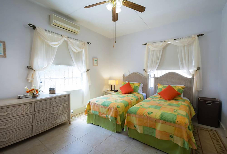 Others 3, Graceville Beach House - by ZenBreak