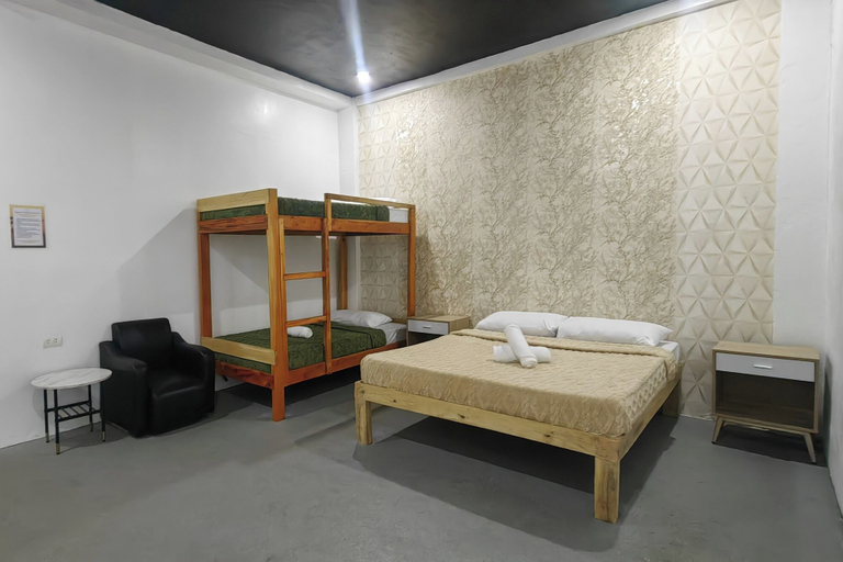 Room 4, Puerto Paraiso Hostel, Puerto Princesa City