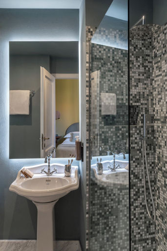 Bathroom 5, Hotel City Palazzo dei Cardinali, Rome