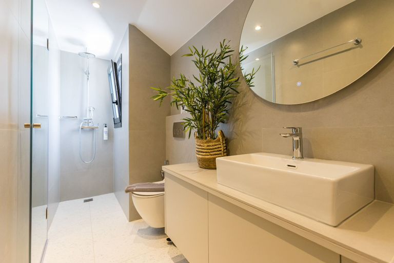 Bathroom 2, B Boutique Residences by Raise, Attica