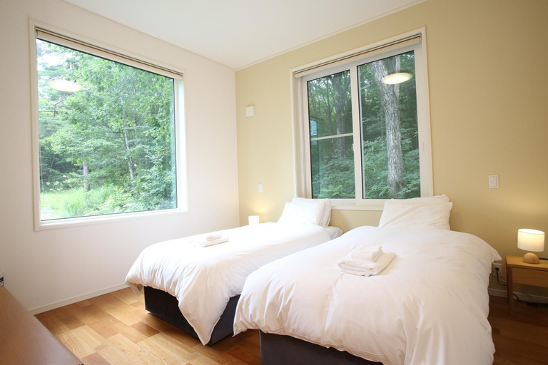 Others 4, Cat's Villa 3 & 4, Hakuba