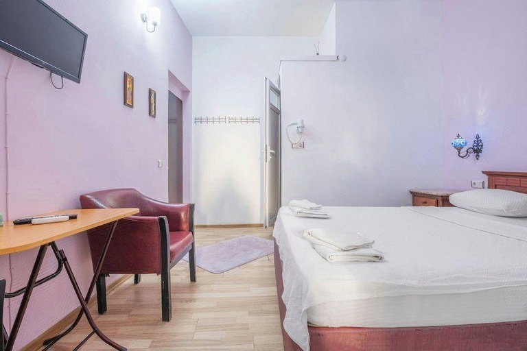 Bedroom 4, Kaleici Efsali Hotel, Antalya