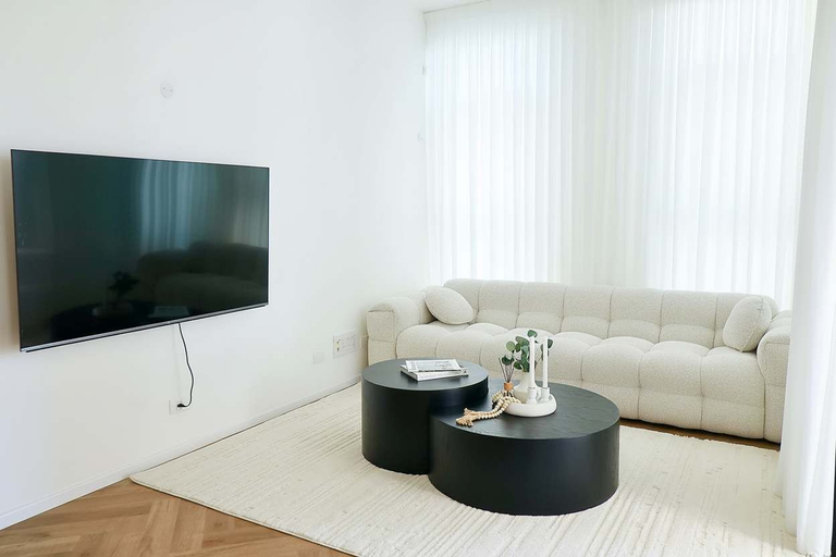 Living area 2, Luxury 2BR l Parking l Balcony l Mamad