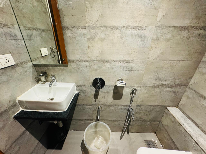 Bathroom 4, LIWA INTERNATIONAL, Mumbai Suburban