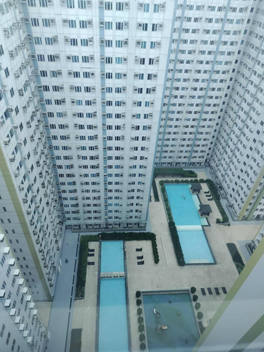 Pool 3, Tum's Mplace Staycation 5th Floor Tower D, Quezon City