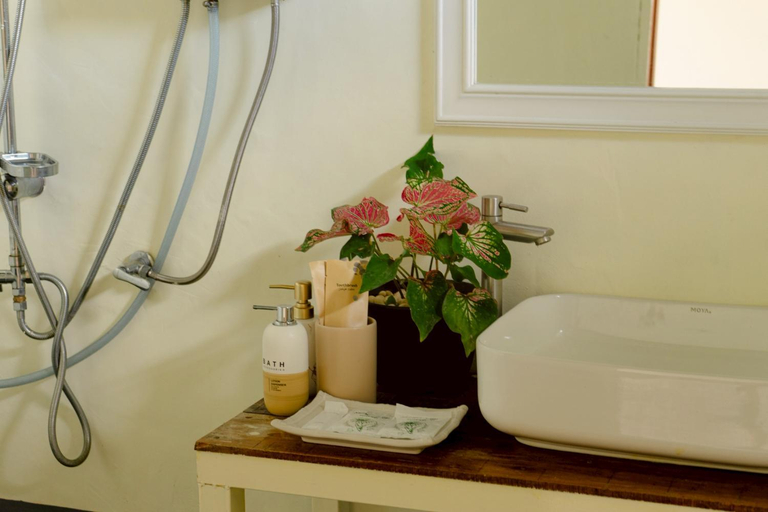 Bathroom, พอยื้อใจ doichang, Mae Suai