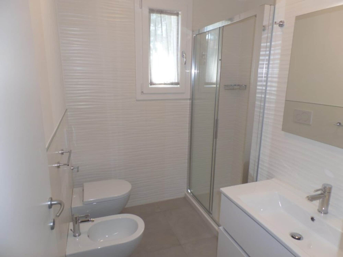 Bathroom, Brand-new Residential Complex With Shared Pool, Venezia