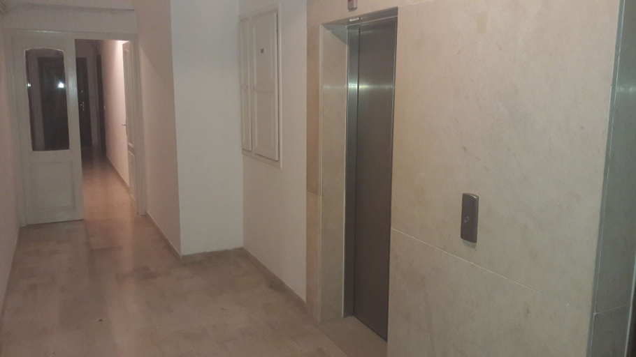 Others 3, Spacious Modern app Richly Furnished, Bouhaira